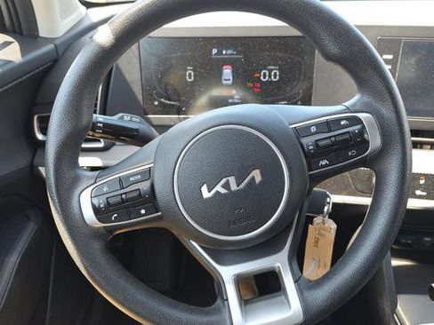 Used 2023 Kia Sportage LX FWD image 8