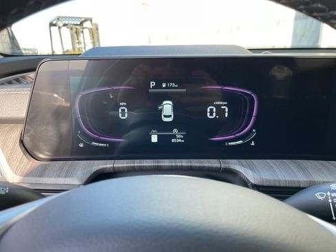 Certified 2024 Kia Telluride EX w/ EX Captain's Chair Package image 22