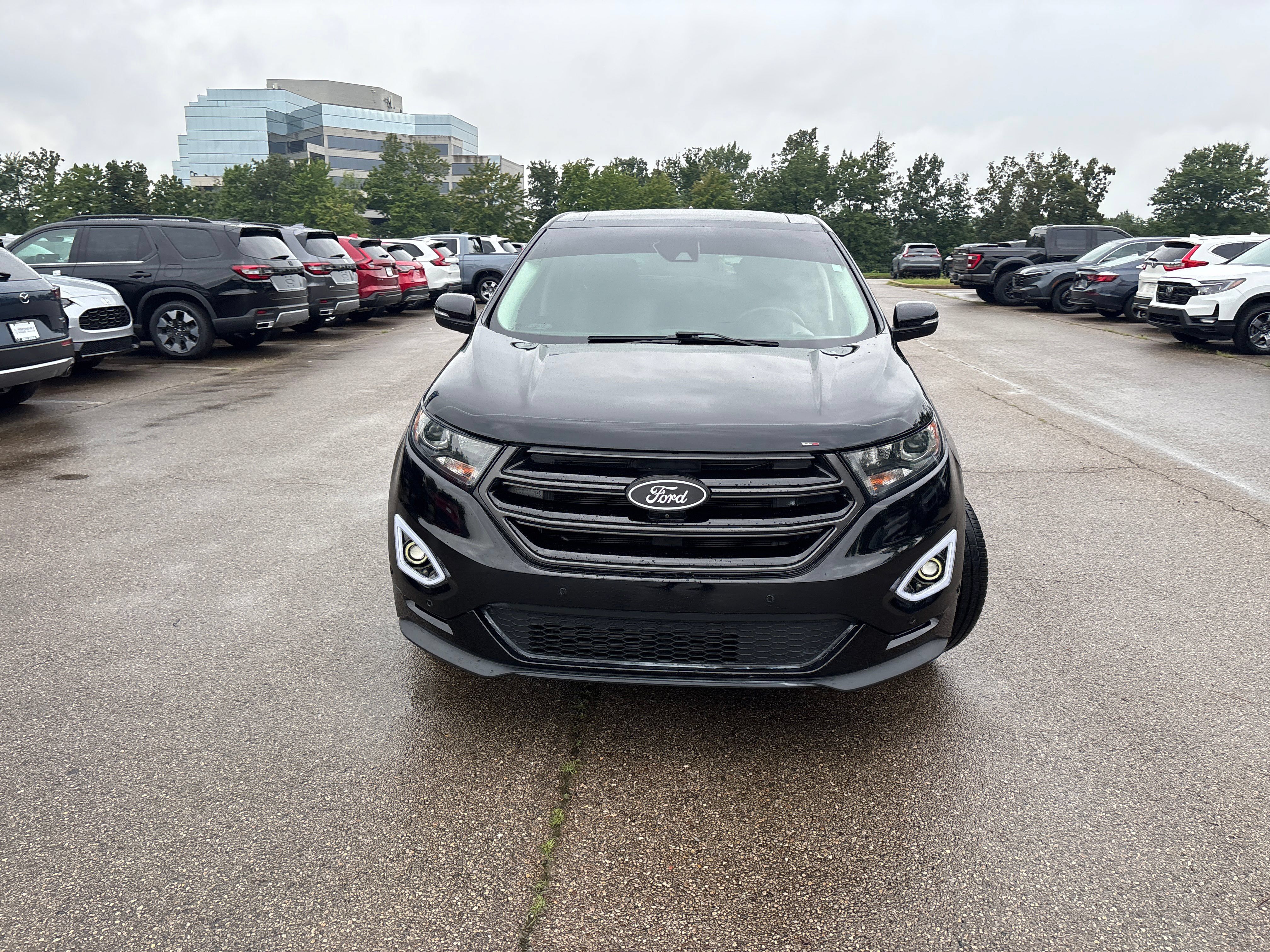 Used 2018 Ford Edge Sport w/ Equipment Group 401A AWD/4WD image 16