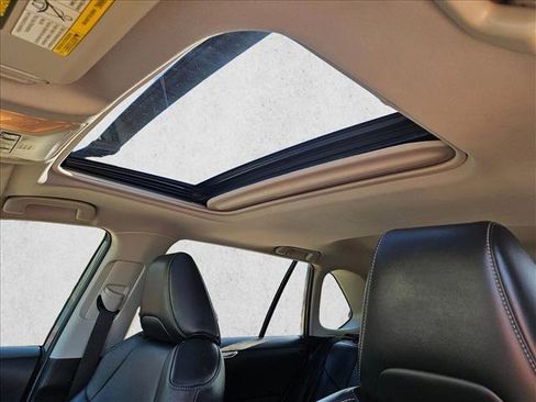 Used 2019 Toyota RAV4 XLE Premium w/ Phone Cable & Charge Package image 16