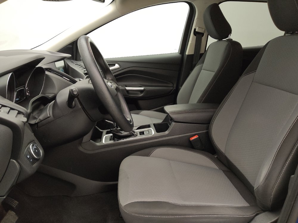 Used 2019 Ford Escape SE FWD image 17
