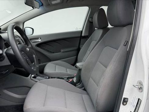 Used 2017 Kia Forte LX FWD image 14