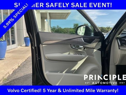 Certified 2023 Volvo XC90 B5 Plus AWD/4WD image 22