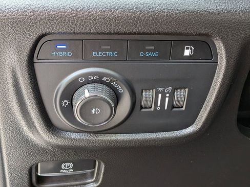 Used 2023 Jeep Grand Cherokee 30th Anniversary image 15