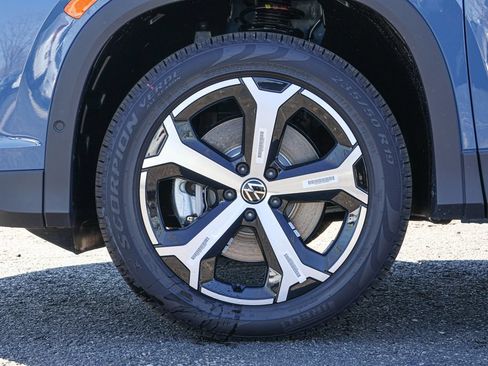 New 2026 Volkswagen Tiguan SE AWD/4WD image 22