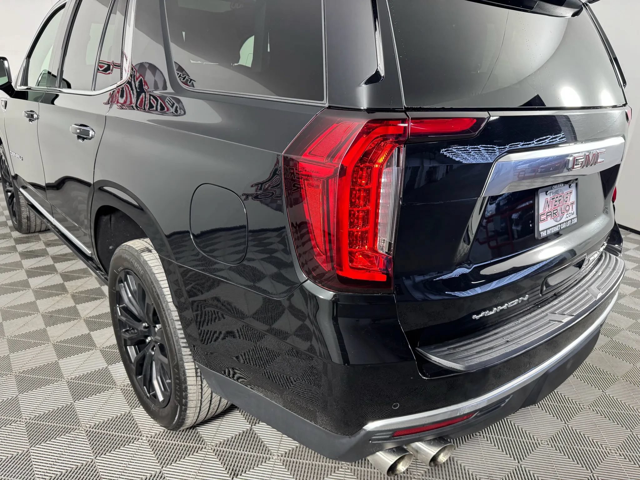 Used 2022 GMC Yukon Denali w/ Advanced Technology Package AWD/4WD image 34