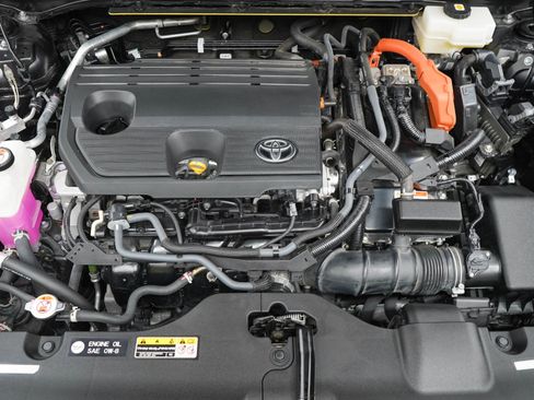 Used 2024 Toyota Crown AWD/4WD image 29