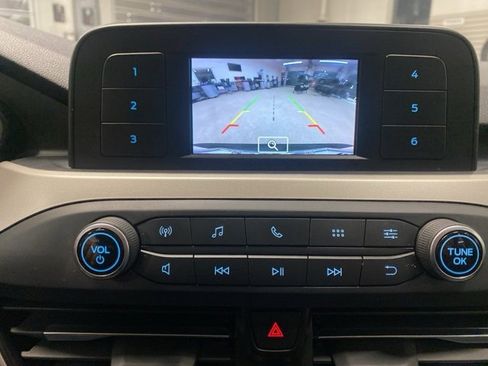 Used 2022 Ford Escape S image 19