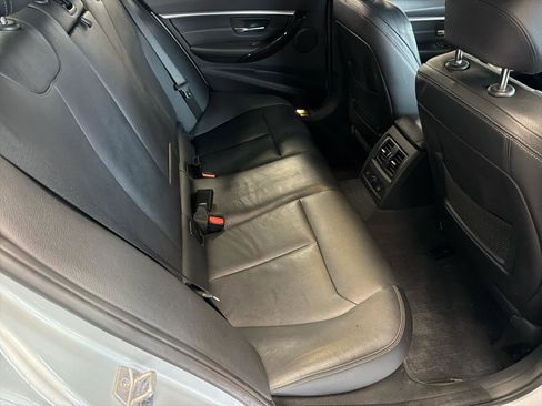 Used 2017 BMW 330i xDrive Sedan AWD/4WD image 19