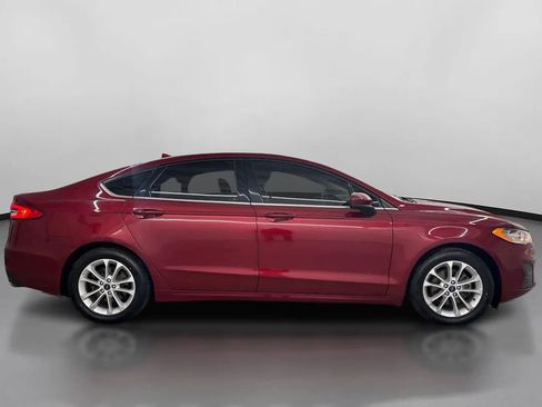 Used 2019 Ford Fusion SE image 7