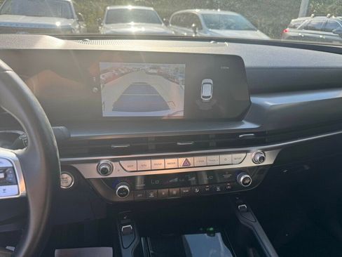 Used 2024 Kia Telluride S w/ S Sunroof Package FWD image 6