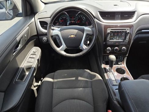 Certified 2016 Chevrolet Traverse LT w/ Style and Technology Package FWD image 24