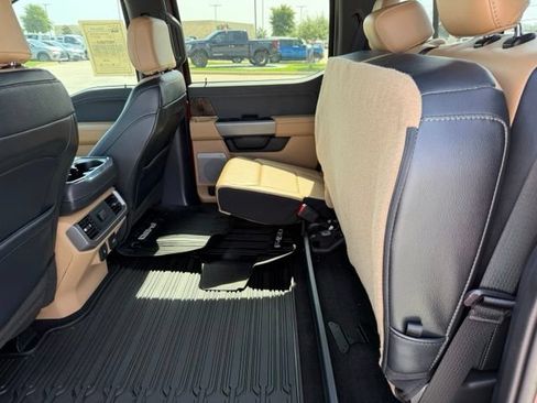 Used 2023 Ford F150 Lariat w/ FX4 Off-Road Package AWD/4WD image 21