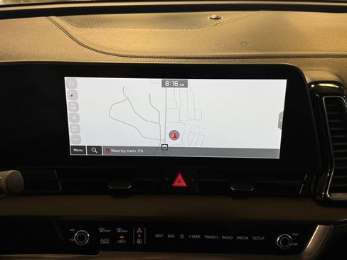 Certified 2024 Kia Sportage EX AWD/4WD image 19