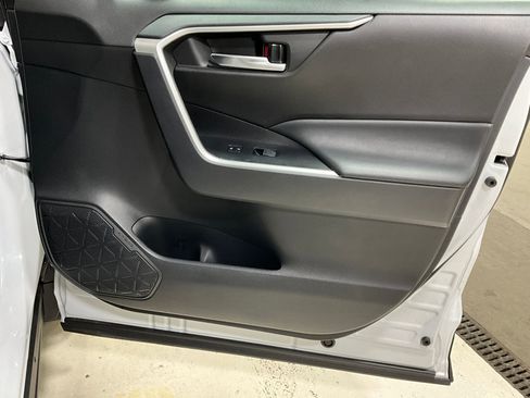 Used 2024 Toyota RAV4 XLE Premium image 23