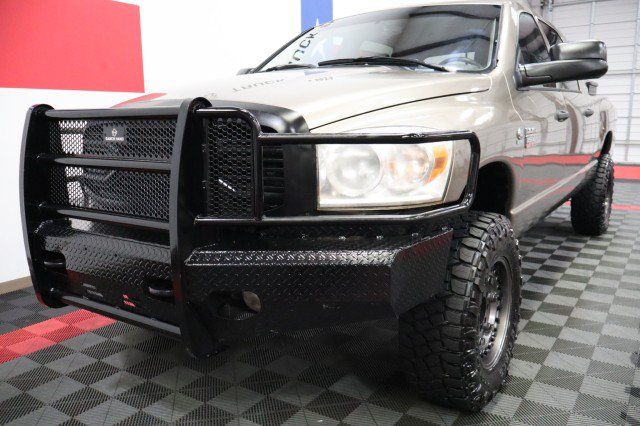 Used 2009 Dodge Ram 2500 Truck Laramie AWD/4WD image 3