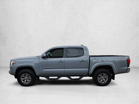 Used 2019 Toyota Tacoma SR5 AWD/4WD image 8