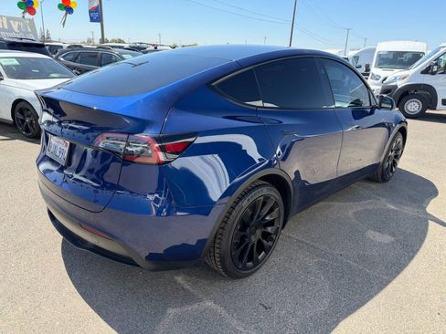 Used 2023 Tesla Model Y Long Range AWD/4WD image 7