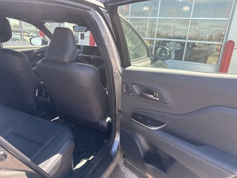 Used 2024 Toyota Crown Platinum image 14