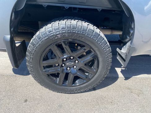 Used 2021 Chevrolet Silverado 1500 Custom Trail Boss w/ Safety Confidence Package AWD/4WD image 5