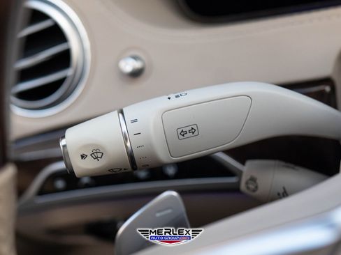Used 2018 Mercedes-Benz S 560 4MATIC Sedan w/ Premium Package image 29