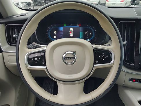 Used 2023 Volvo XC60 B5 Plus w/ Climate Package image 12