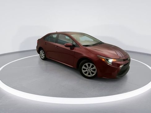 Used 2024 Toyota Corolla LE image 6