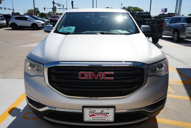 Used 2018 GMC Acadia SLE AWD/4WD image 30