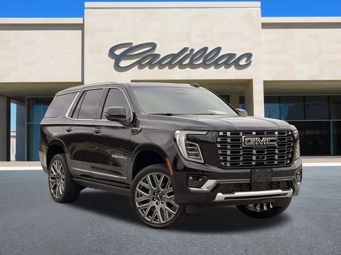 Used 2025 GMC Yukon Denali Ultimate image 2