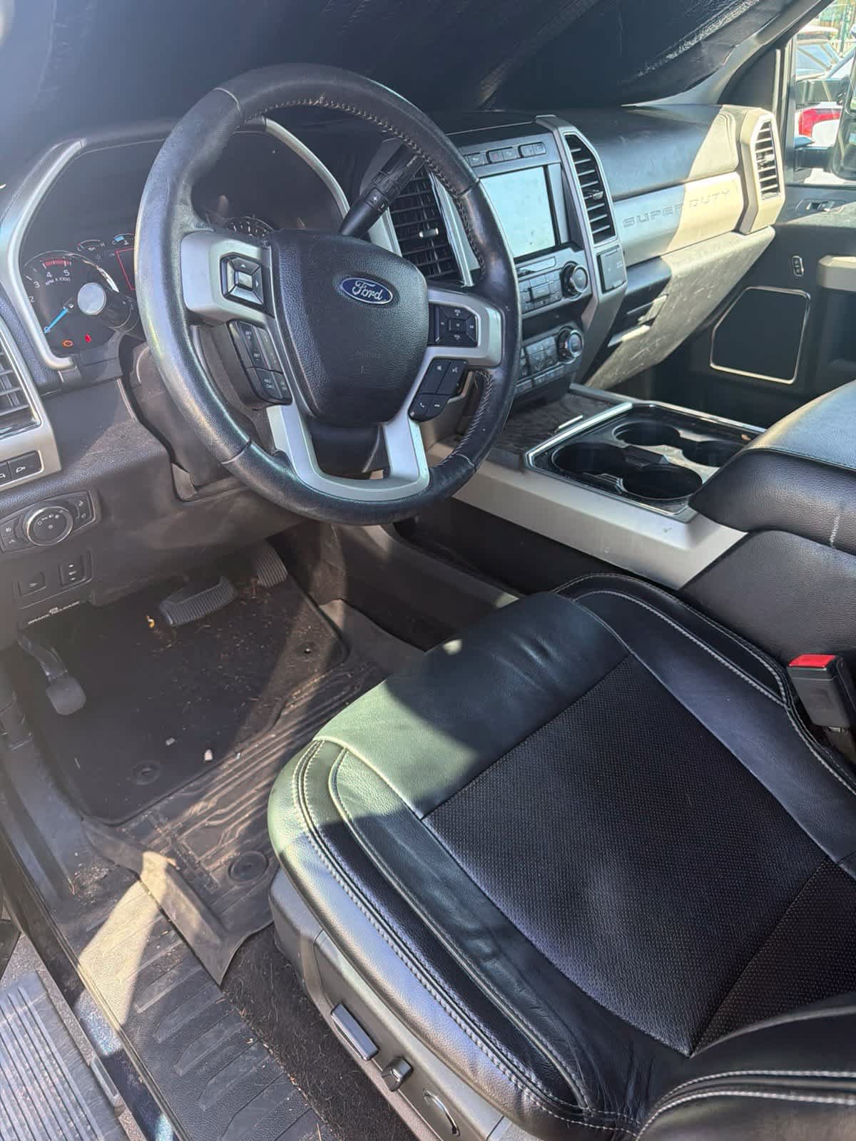 Used 2019 Ford F350 Lariat w/ Lariat Ultimate Package AWD/4WD image 5