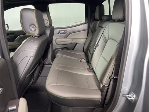 New 2026 Chevrolet Colorado ZR2 w/ Off-Road Front Bumper Package image 10