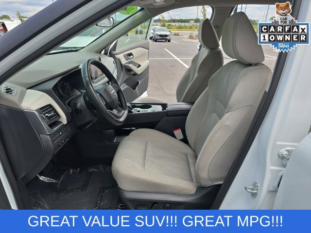 Used 2025 Nissan Rogue SV FWD image 12
