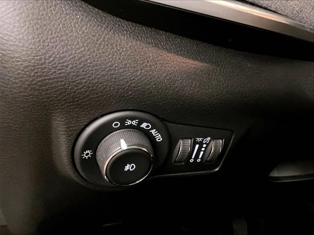 Used 2022 Jeep Compass Latitude AWD/4WD image 30