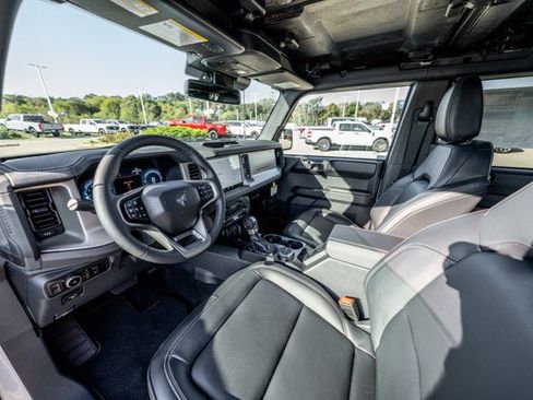 New 2025 Ford Bronco Outer Banks image 31