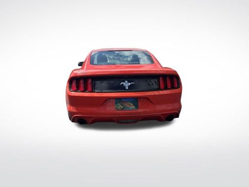 Used 2016 Ford Mustang Coupe image 7