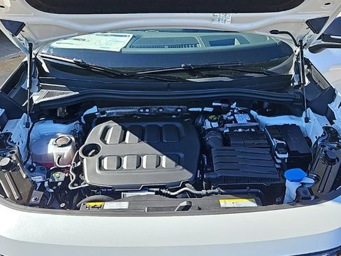 New 2026 Volkswagen Tiguan SE R-Line image 10