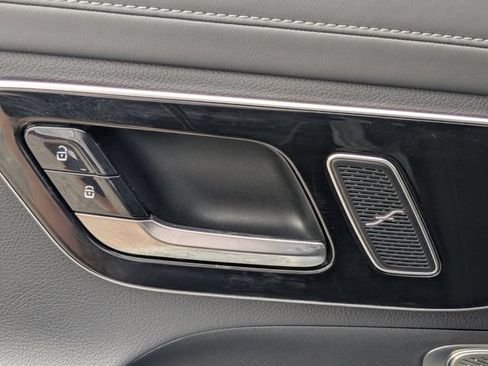 Used 2023 Mercedes-Benz GLC 300 image 29