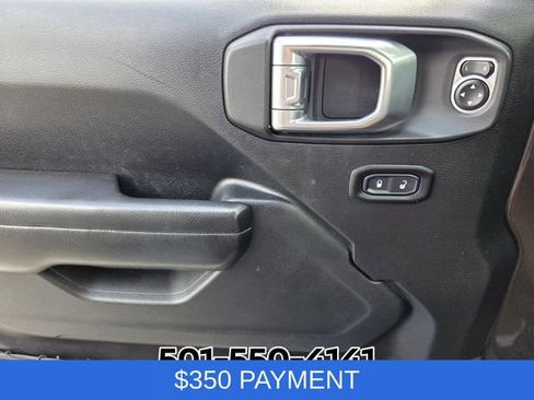 Used 2018 Jeep Wrangler Unlimited Sport S AWD/4WD image 34