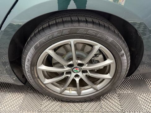 Used 2020 Alfa Romeo Giulia RWD image 20