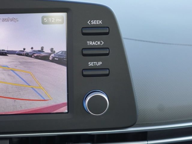 Used 2025 Hyundai Elantra Hybrid FWD image 24