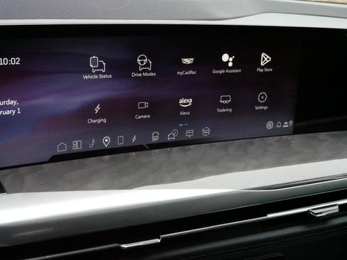 New 2025 Cadillac Escalade IQ Luxury 2 w/ LPO, Radiant Package image 19