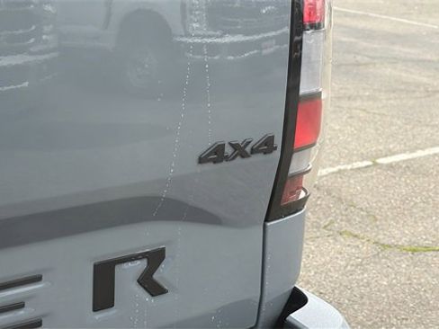 New 2026 Nissan Frontier SV image 12