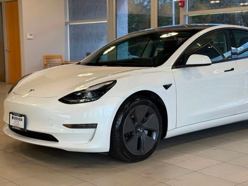 Used 2022 Tesla Model 3 Long Range AWD/4WD image 3