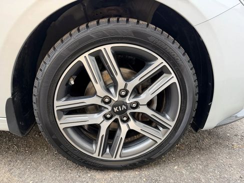 Used 2019 Kia Forte S image 9