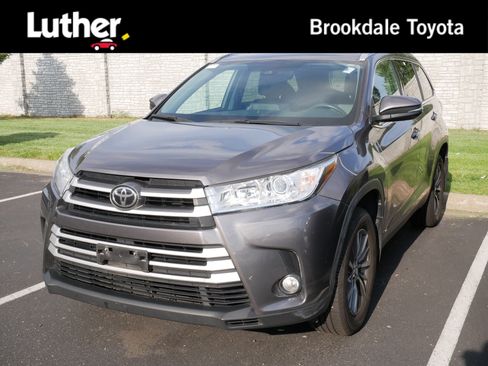 Used 2019 Toyota Highlander XLE AWD/4WD image 1