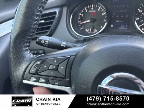 Used 2020 Nissan Rogue S w/ Special Edition Package FWD image 25