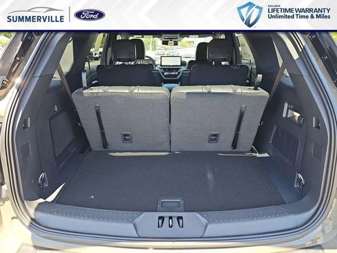 New 2026 Ford Explorer ST-Line w/ ST-Line Street Pack RWD image 15