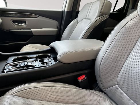 Certified 2024 Honda Pilot Elite image 19