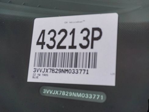 Used 2022 Volkswagen Taos SEL image 27