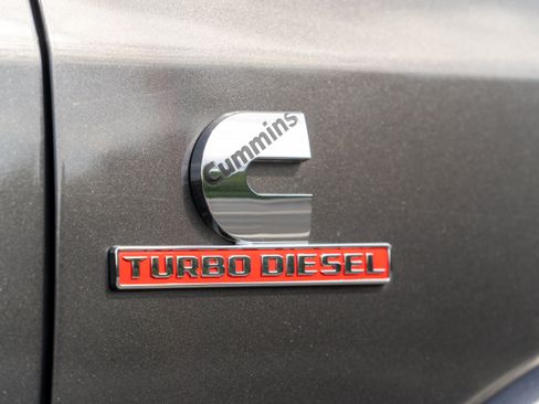 Used 2022 RAM 2500 Laramie AWD/4WD image 46